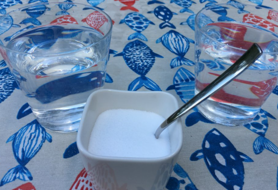 How does salt taste?
